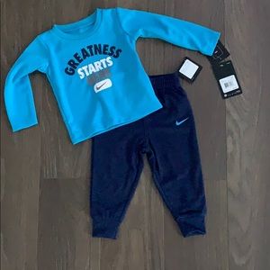 🆕 Nike Baby 2 Piece Set Size 12M